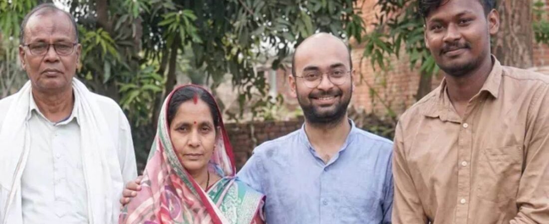 जंगल में तेंदूपत्ता बीनने वाला युवक बना IFS ऑफिसर